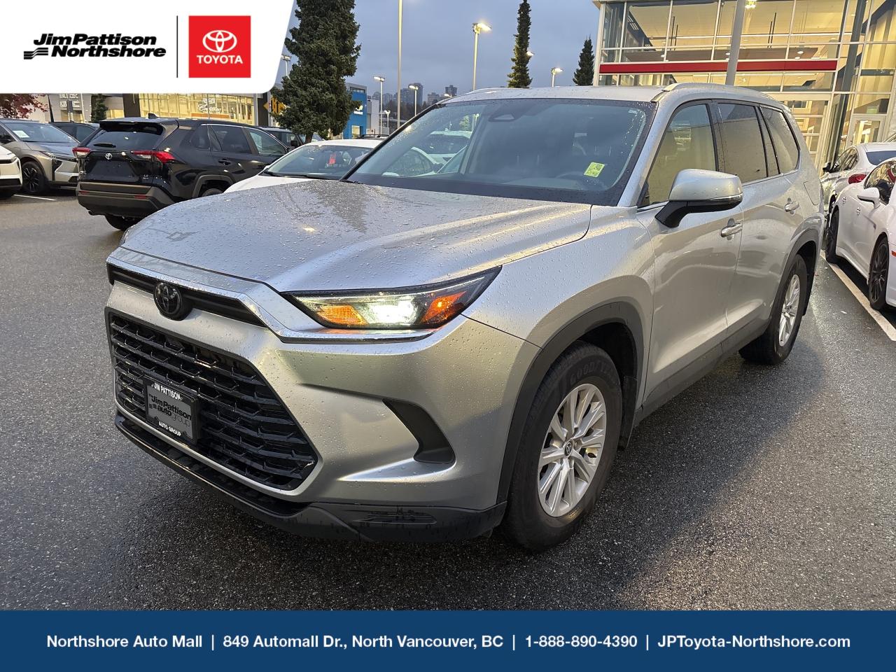 Used 2024 Toyota Grand Highlander Hybrid XLE AWD for sale in North Vancouver, BC