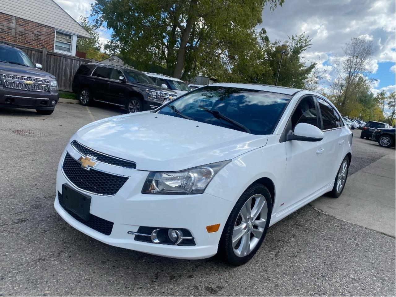 2014 Chevrolet Cruze 2LT, Loaded, Drives Great !! Photo