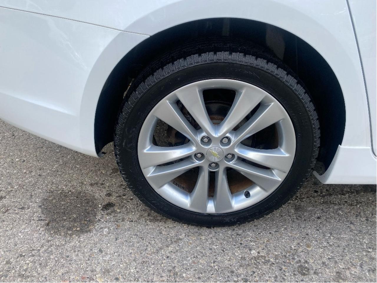 2014 Chevrolet Cruze 2LT, Loaded, Drives Great !! Photo