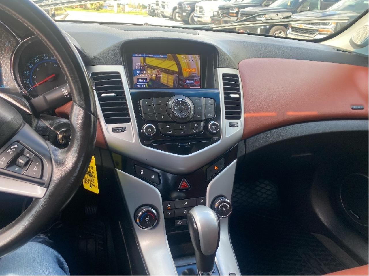 2014 Chevrolet Cruze 2LT, Loaded, Drives Great !! Photo