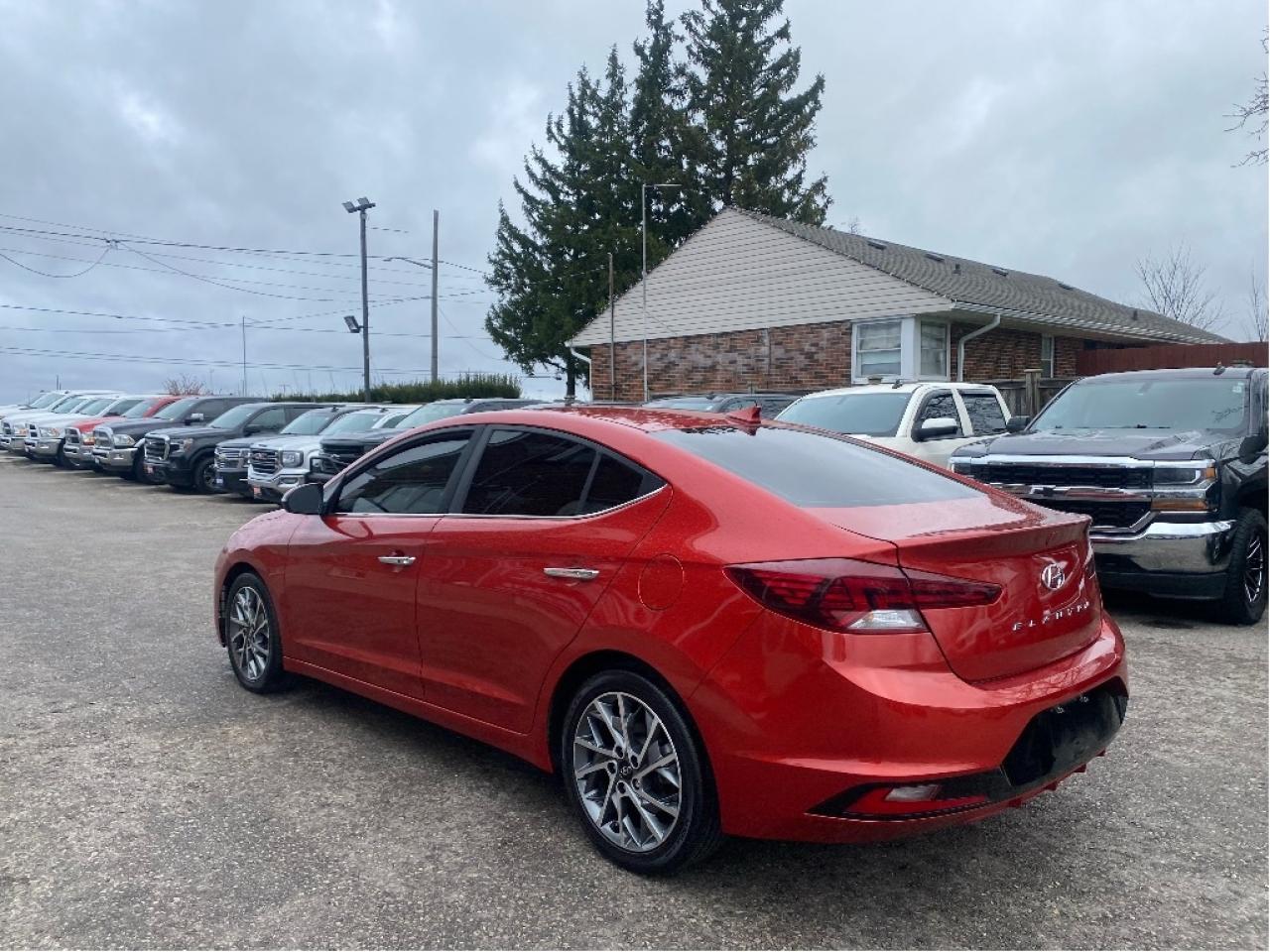 2020 Hyundai Elantra Luxury, Leather, Roof & More, Drives Great !! Photo