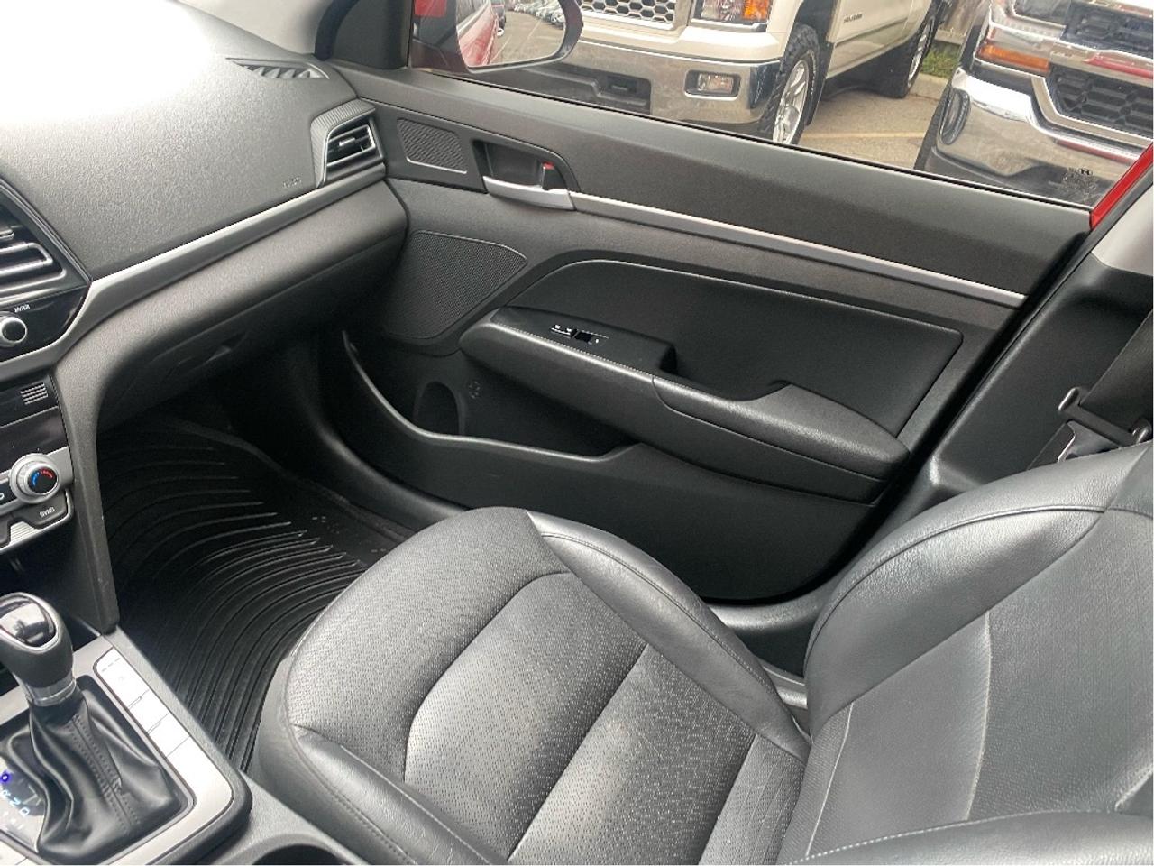 2020 Hyundai Elantra Luxury, Leather, Roof & More, Drives Great !! Photo