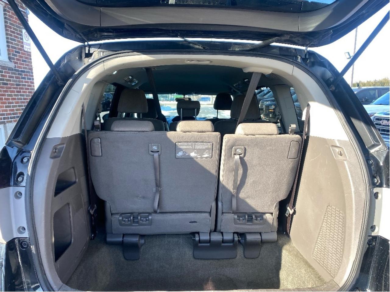 2015 Honda Odyssey EX, Well maintained, Drives Great !! Photo