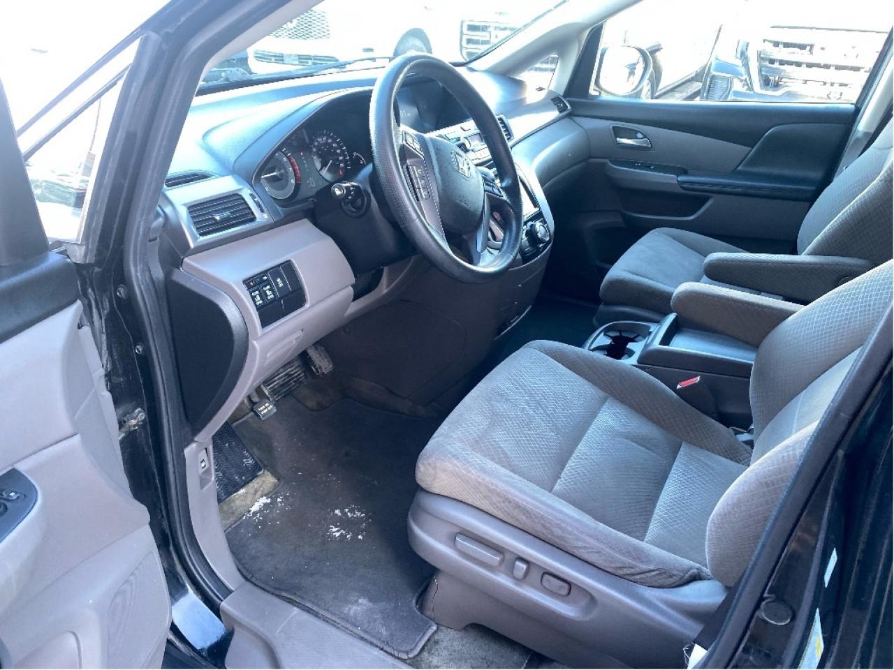 2015 Honda Odyssey EX, Well maintained, Drives Great !! Photo