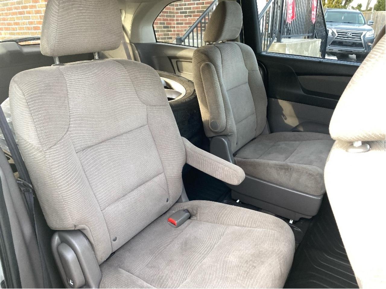 2011 Honda Odyssey EX. 2 sets of tires. Drives very well! Photo