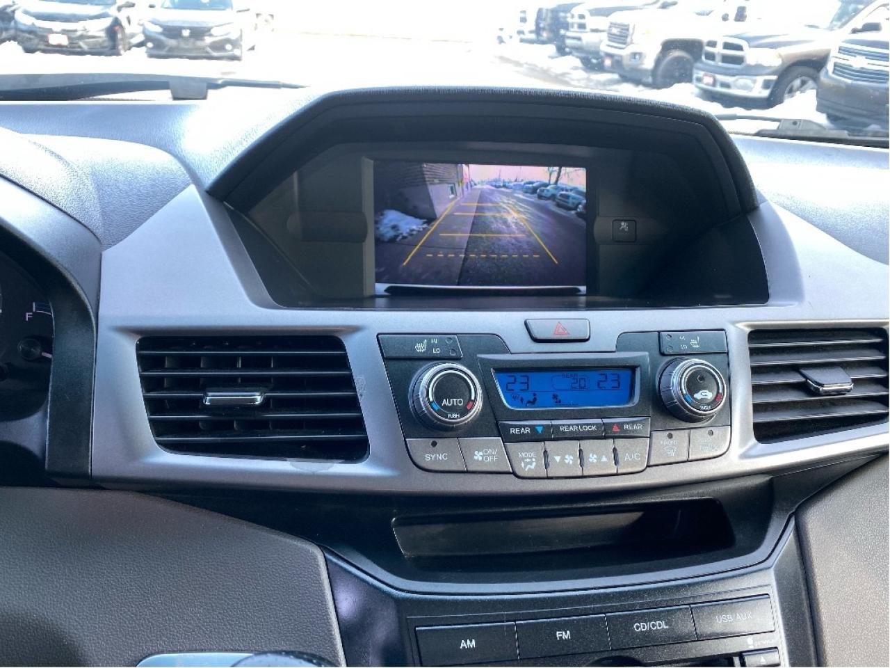 2011 Honda Odyssey EX. 2 sets of tires. Drives very well! Photo