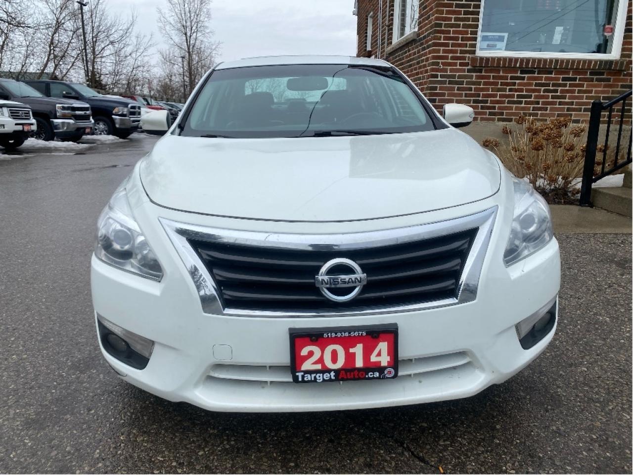 2014 Nissan Altima 2.5 SL Photo