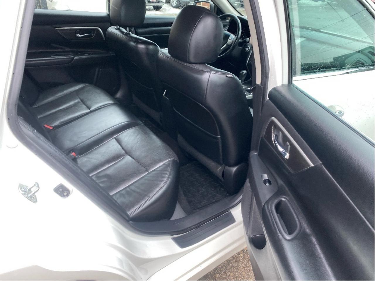 2014 Nissan Altima 2.5 SL Photo