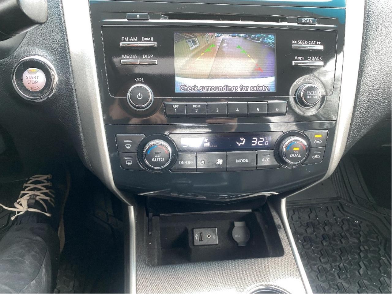 2014 Nissan Altima 2.5 SL Photo