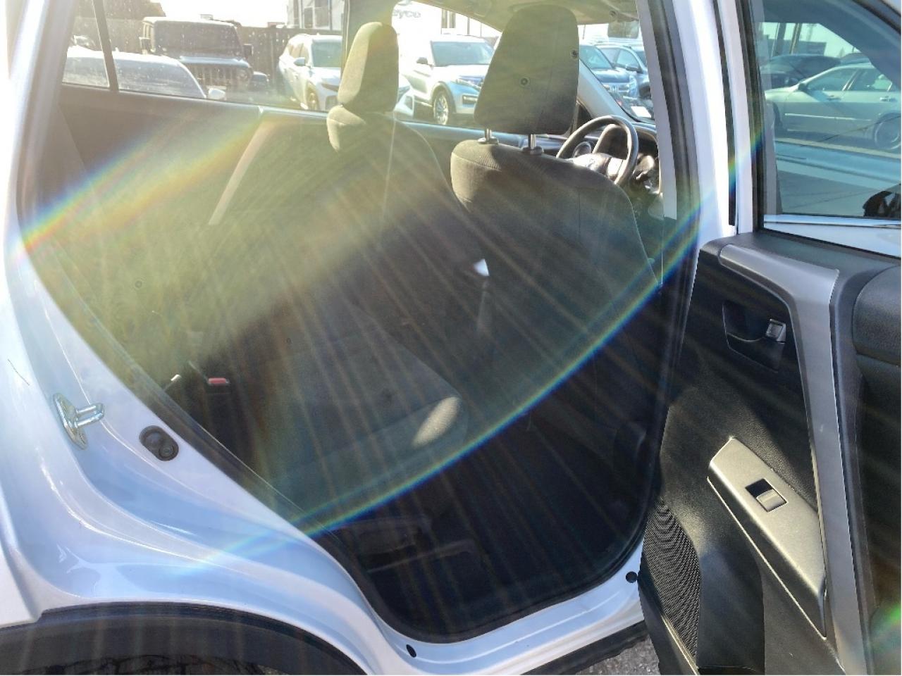 2018 Toyota RAV4 LE, AWD, Very Well Maintained, Drives Great !!! Photo