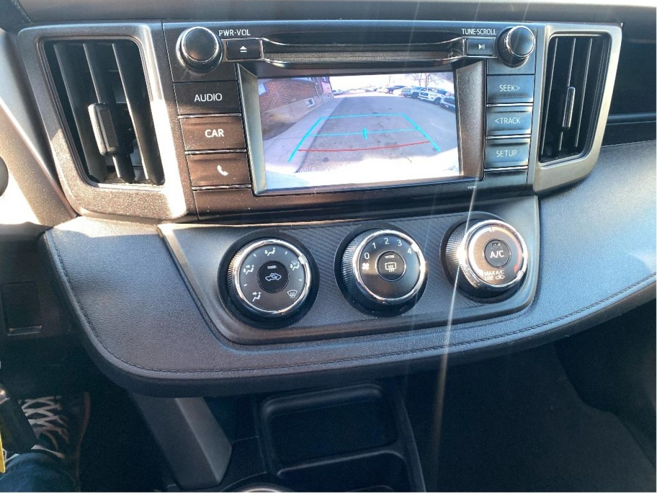 2018 Toyota RAV4 LE, AWD, Very Well Maintained, Drives Great !!! Photo