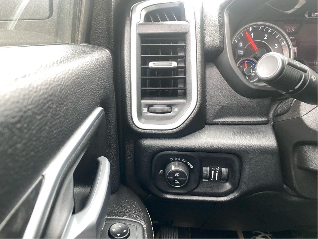 2019 RAM 2500 Big Horn, Cummins Diesel, No Accidents Photo