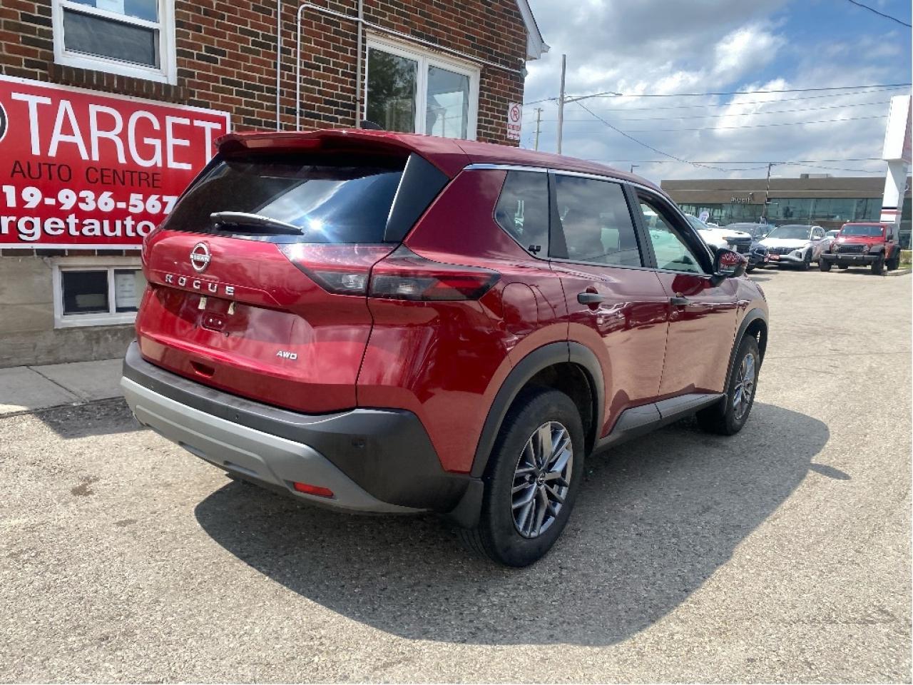 2023 Nissan Rogue S, AWD, No accidents, Like Brand New Photo