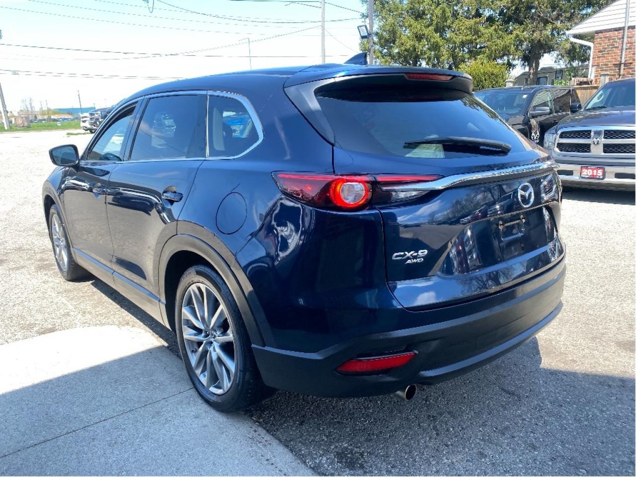 2019 Mazda CX-9 GS-L,Leather, Roof,2 Sets of Tires W Rims, Drives Photo4