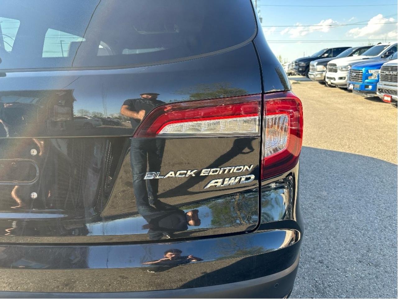 2019 Honda Pilot Black Edition, Fully Loaded, Drives Great !! Photo