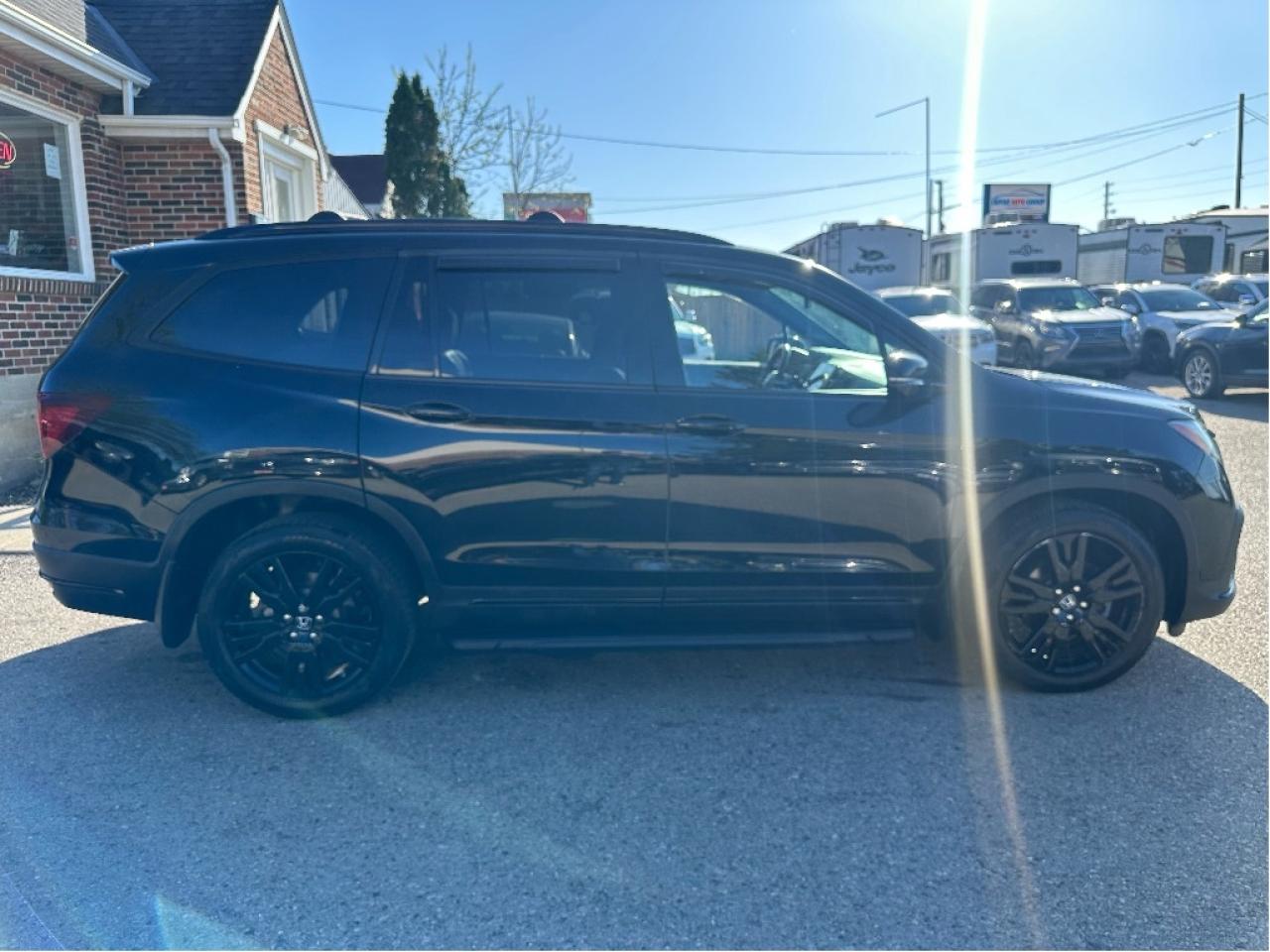 2019 Honda Pilot Black Edition, Fully Loaded, Drives Great !! Photo