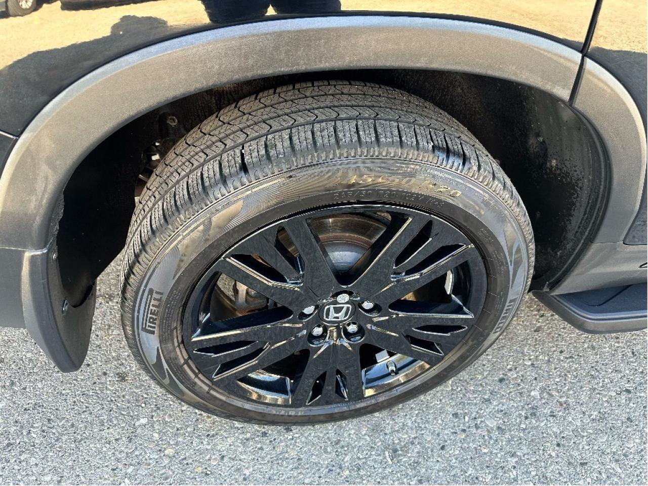 2019 Honda Pilot Black Edition, Fully Loaded, Drives Great !! Photo