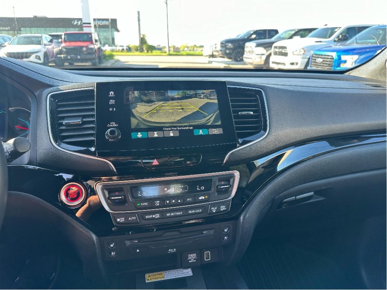 2019 Honda Pilot Black Edition, Fully Loaded, Drives Great !! Photo