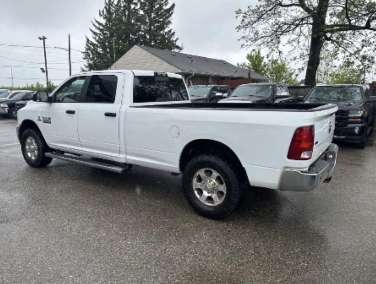 2017 RAM 2500 SLT, Cummins Diesel Photo3