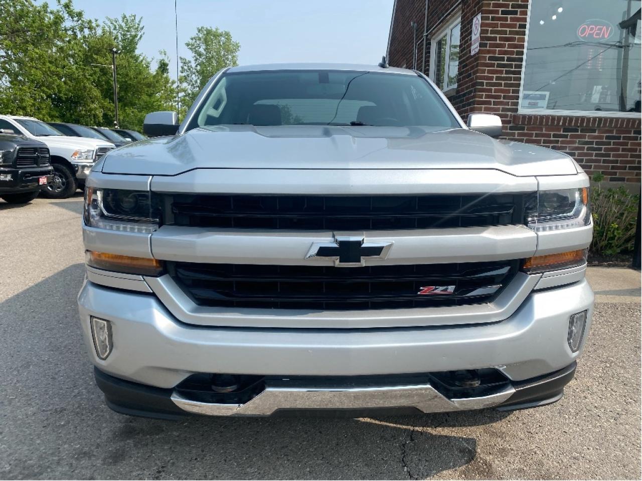 2017 Chevrolet Silverado 1500 LT Photo