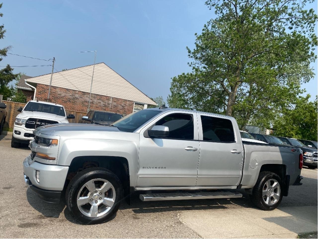 2017 Chevrolet Silverado 1500 LT Photo3