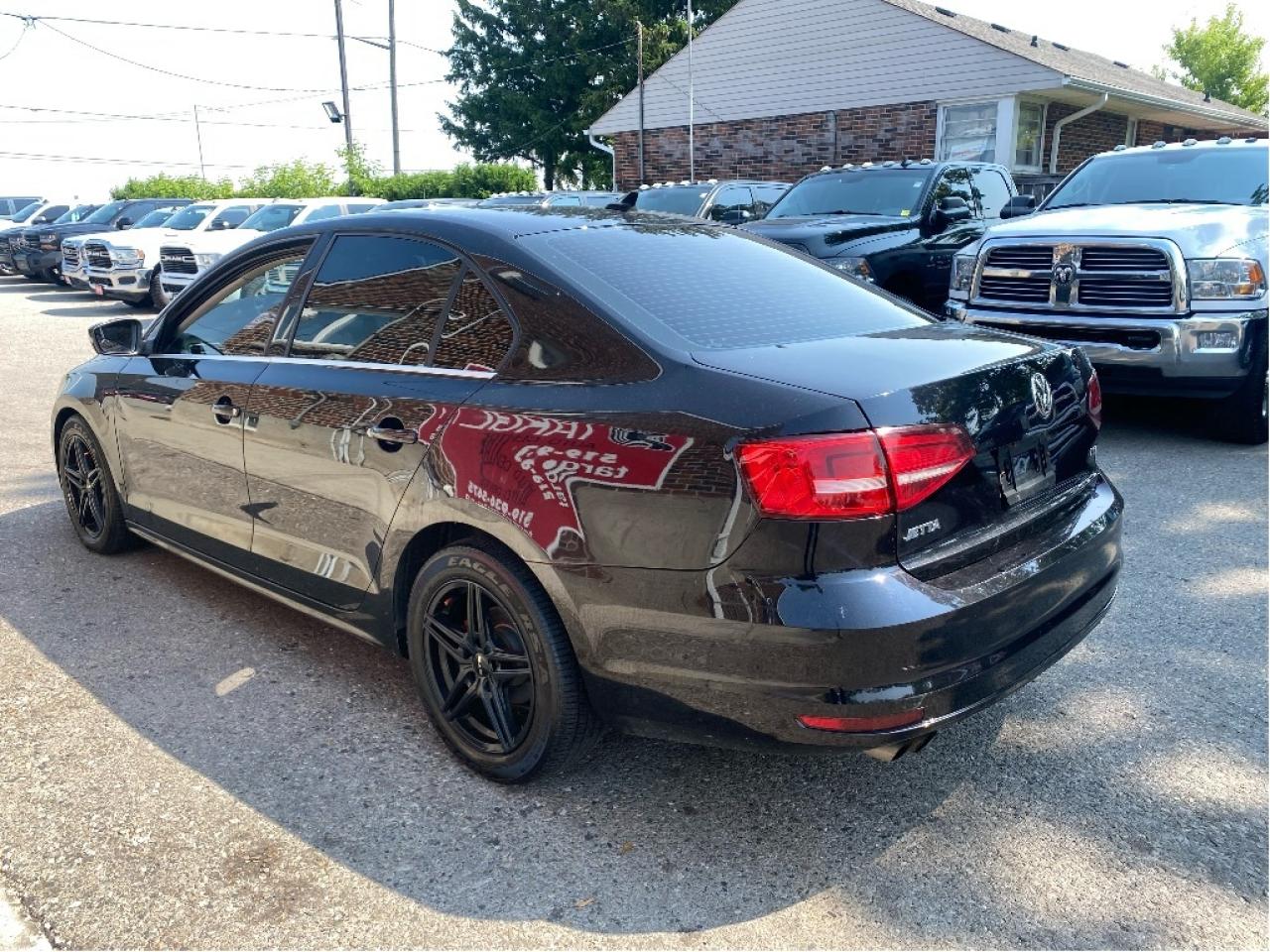 2016 Volkswagen Jetta Sedan Comfortline Photo