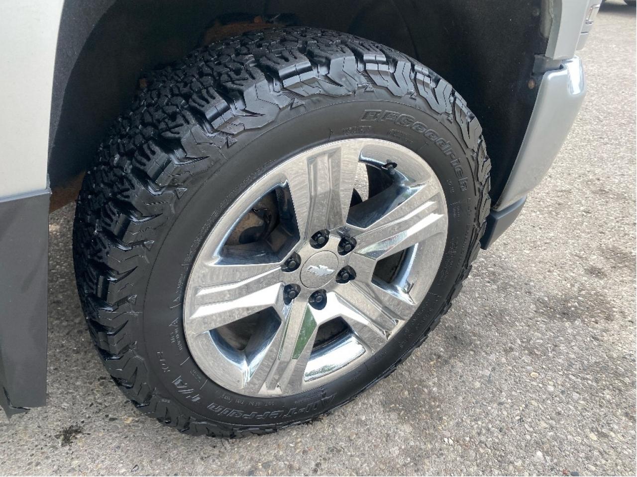 2018 Chevrolet Silverado 1500 Very Well Maintained, Drives Great !! Photo