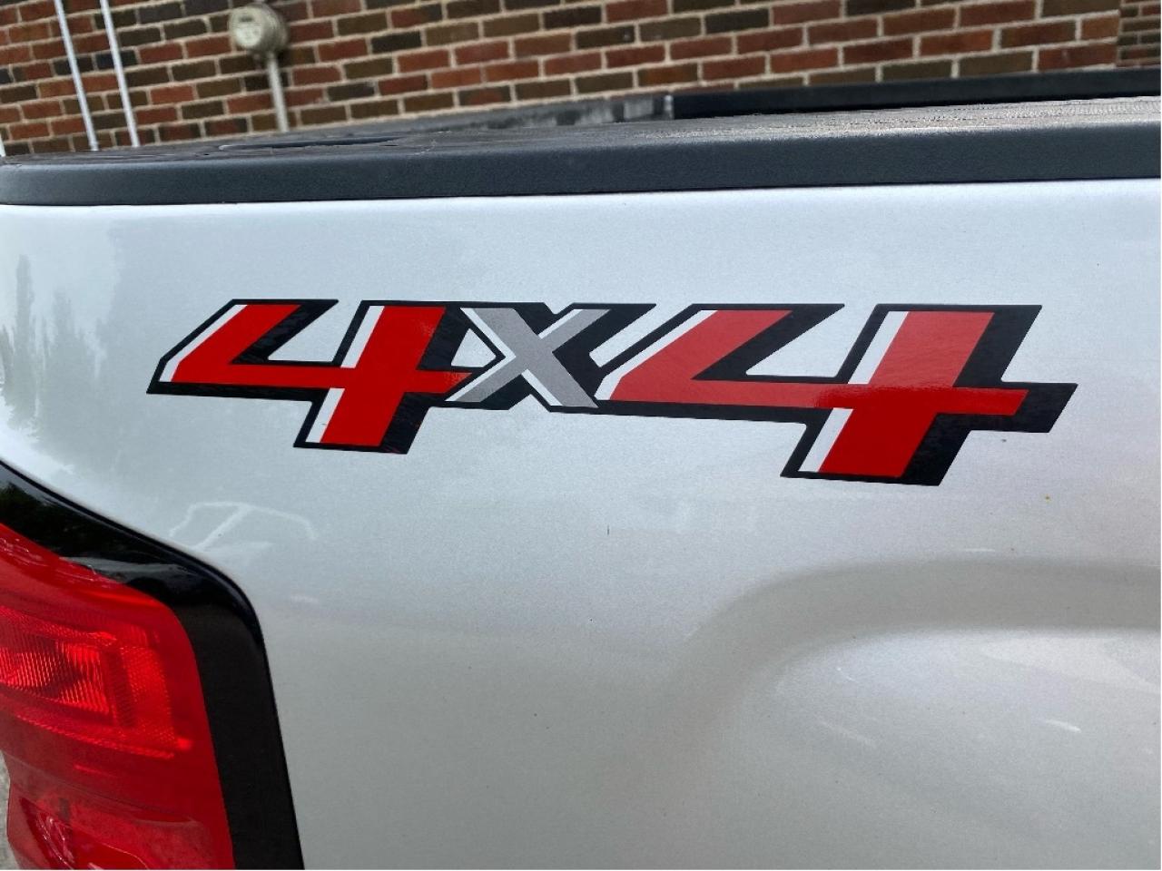 2018 Chevrolet Silverado 1500 Very Well Maintained, Drives Great !! Photo