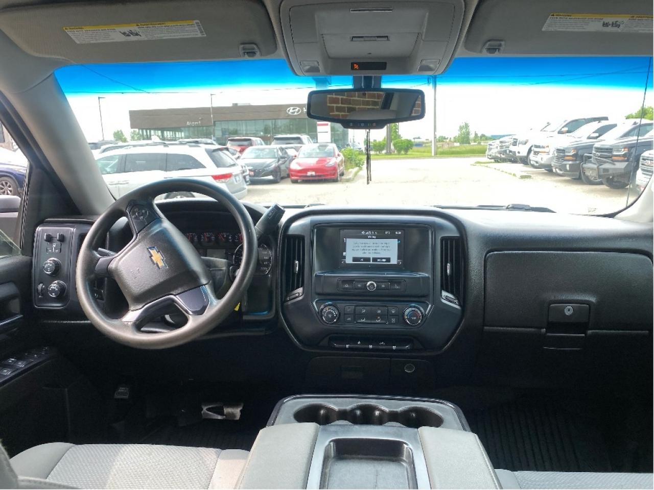 2018 Chevrolet Silverado 1500 Very Well Maintained, Drives Great !! Photo