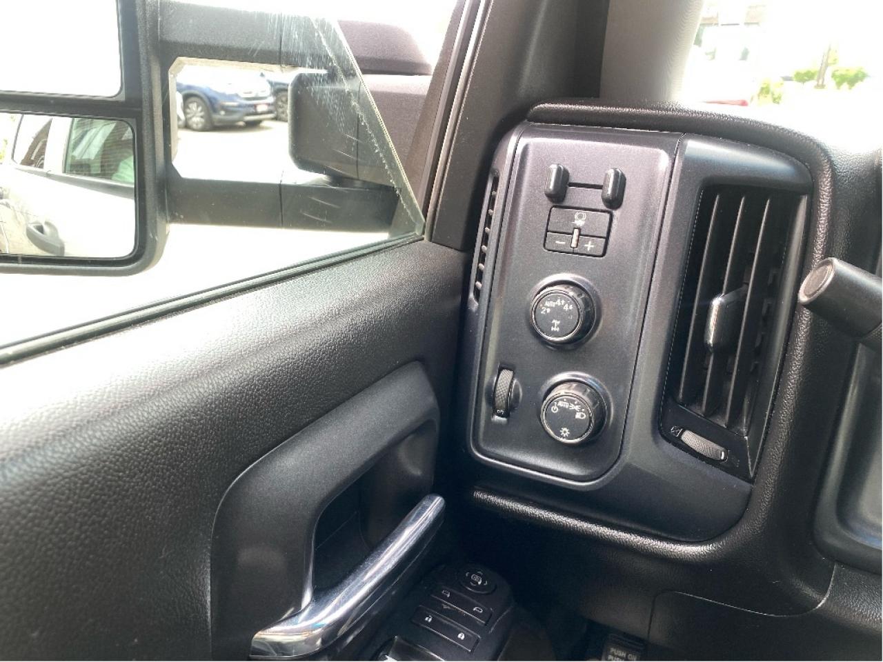 2018 Chevrolet Silverado 1500 Very Well Maintained, Drives Great !! Photo