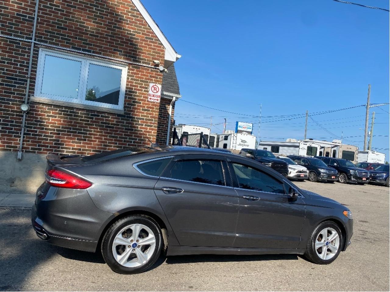 2017 Ford Fusion Titanium, Fully Loaded, No Accidents Photo