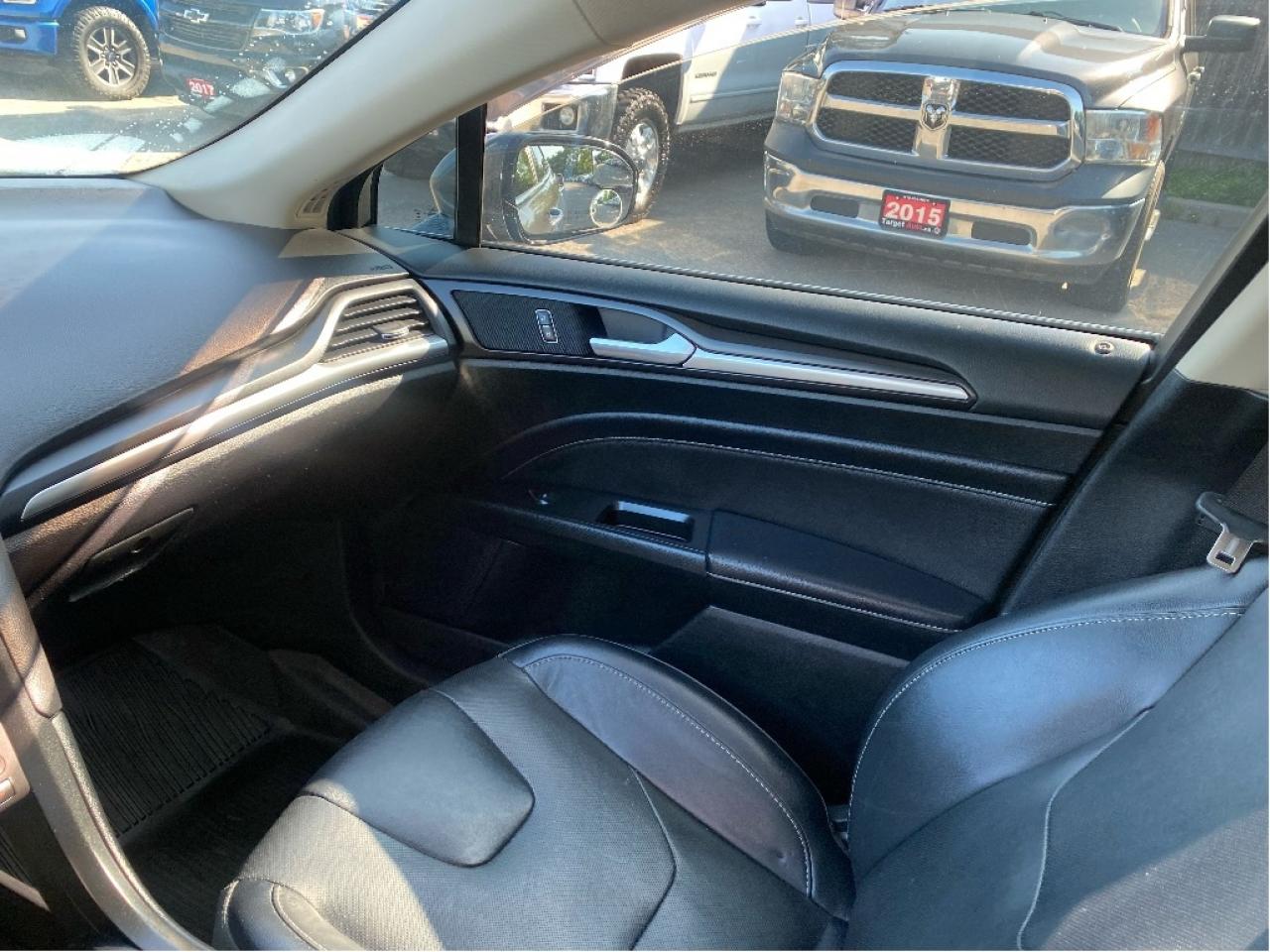 2017 Ford Fusion Titanium, Fully Loaded, No Accidents Photo