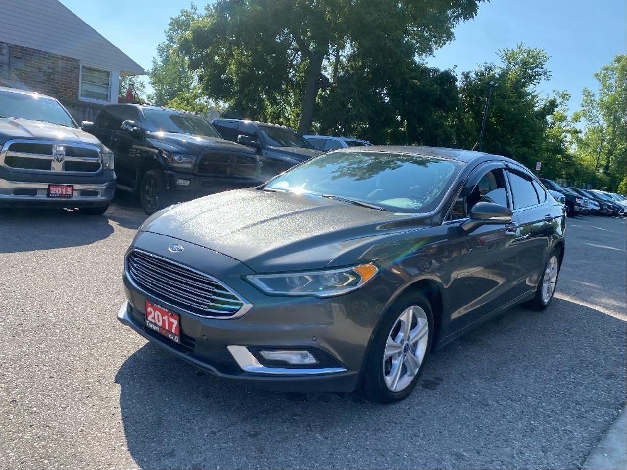 2017 Ford Fusion Titanium, Fully Loaded, No Accidents Photo2