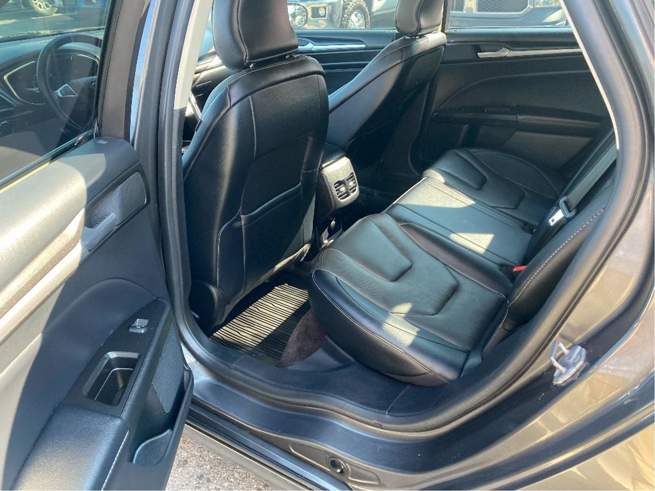 2017 Ford Fusion Titanium, Fully Loaded, No Accidents Photo