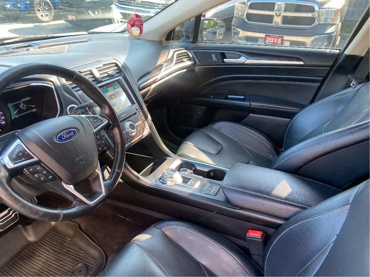 2017 Ford Fusion Titanium, Fully Loaded, No Accidents Photo
