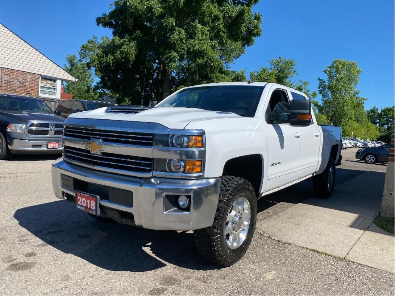 2018 Chevrolet Silverado 2500 HD LT, Duramax Diesel, No Accidents Photo2
