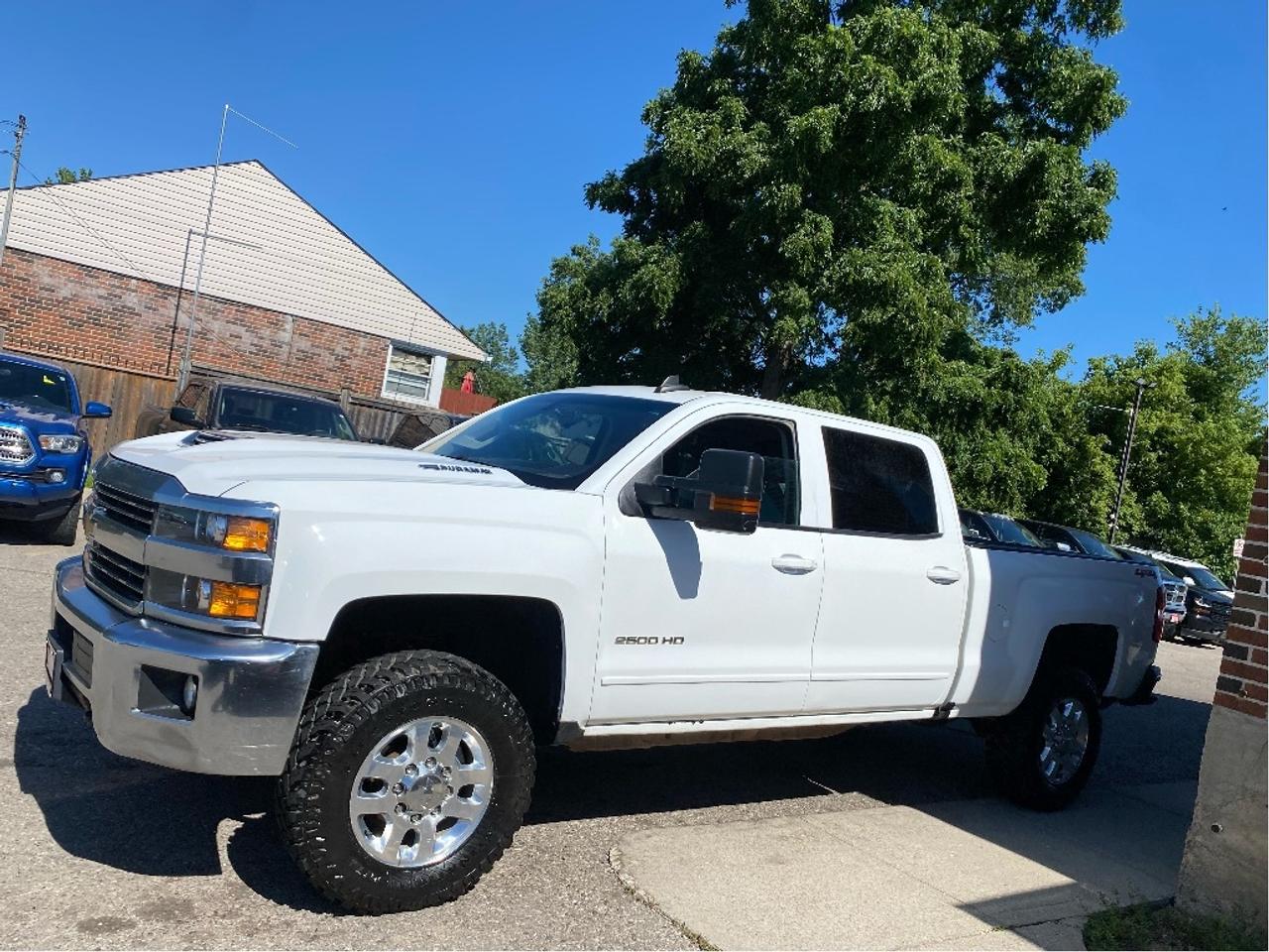 2018 Chevrolet Silverado 2500 HD LT, Duramax Diesel, No Accidents Photo