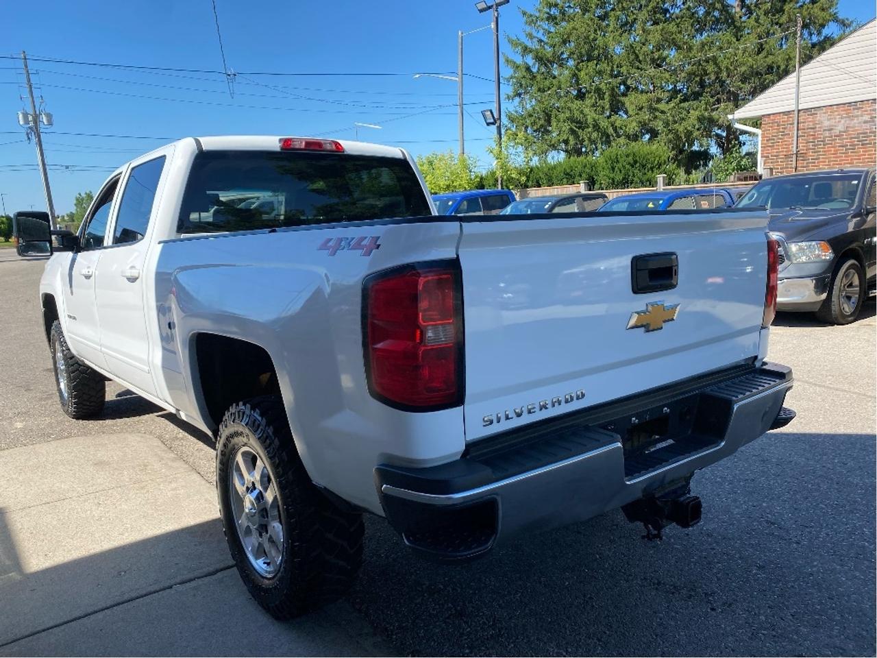 2018 Chevrolet Silverado 2500 HD LT, Duramax Diesel, No Accidents Photo