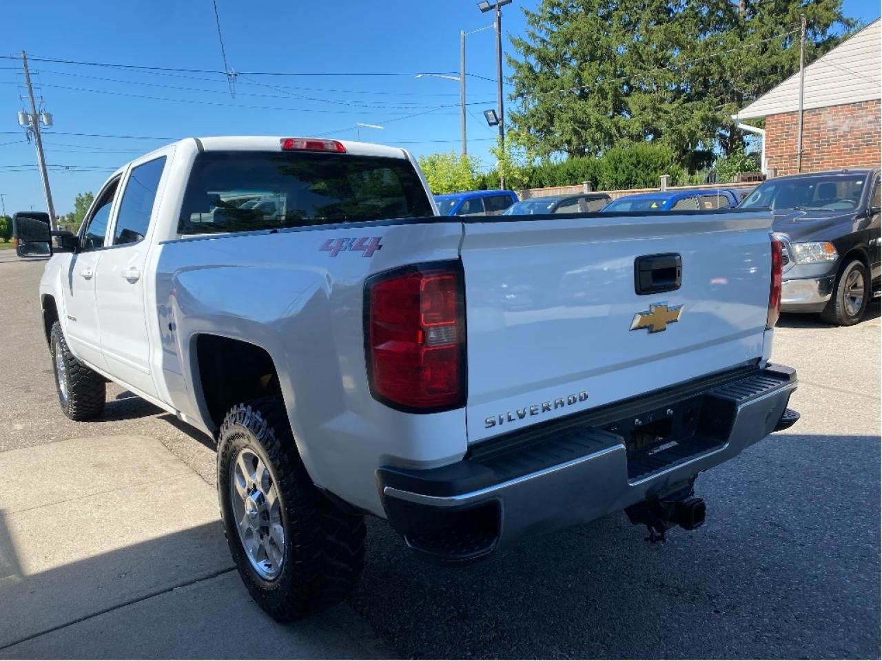 2018 Chevrolet Silverado 2500 HD LT, Duramax Diesel, No Accidents Photo4