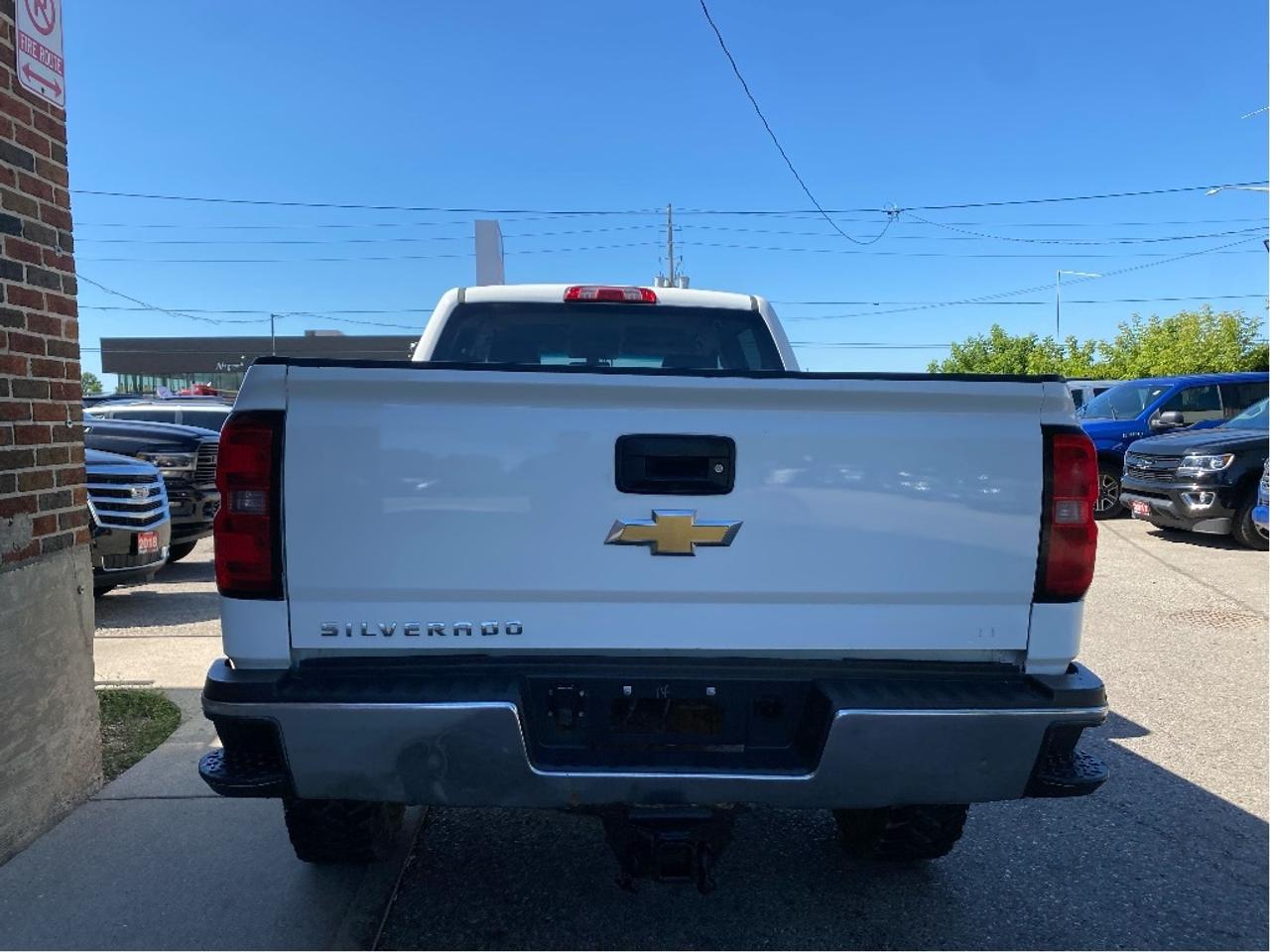 2018 Chevrolet Silverado 2500 HD LT, Duramax Diesel, No Accidents Photo