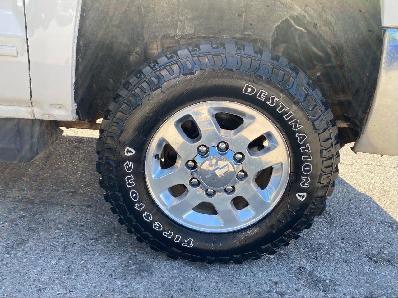 2018 Chevrolet Silverado 2500 HD LT, Duramax Diesel, No Accidents Photo