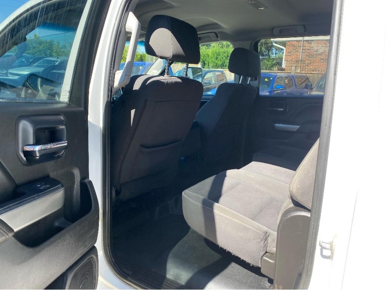 2018 Chevrolet Silverado 2500 HD LT, Duramax Diesel, No Accidents Photo