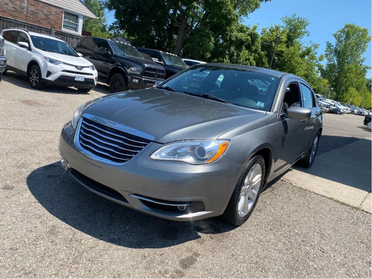 2013 Chrysler 200 Touring, No Accidents, Very Well Maintaied Photo