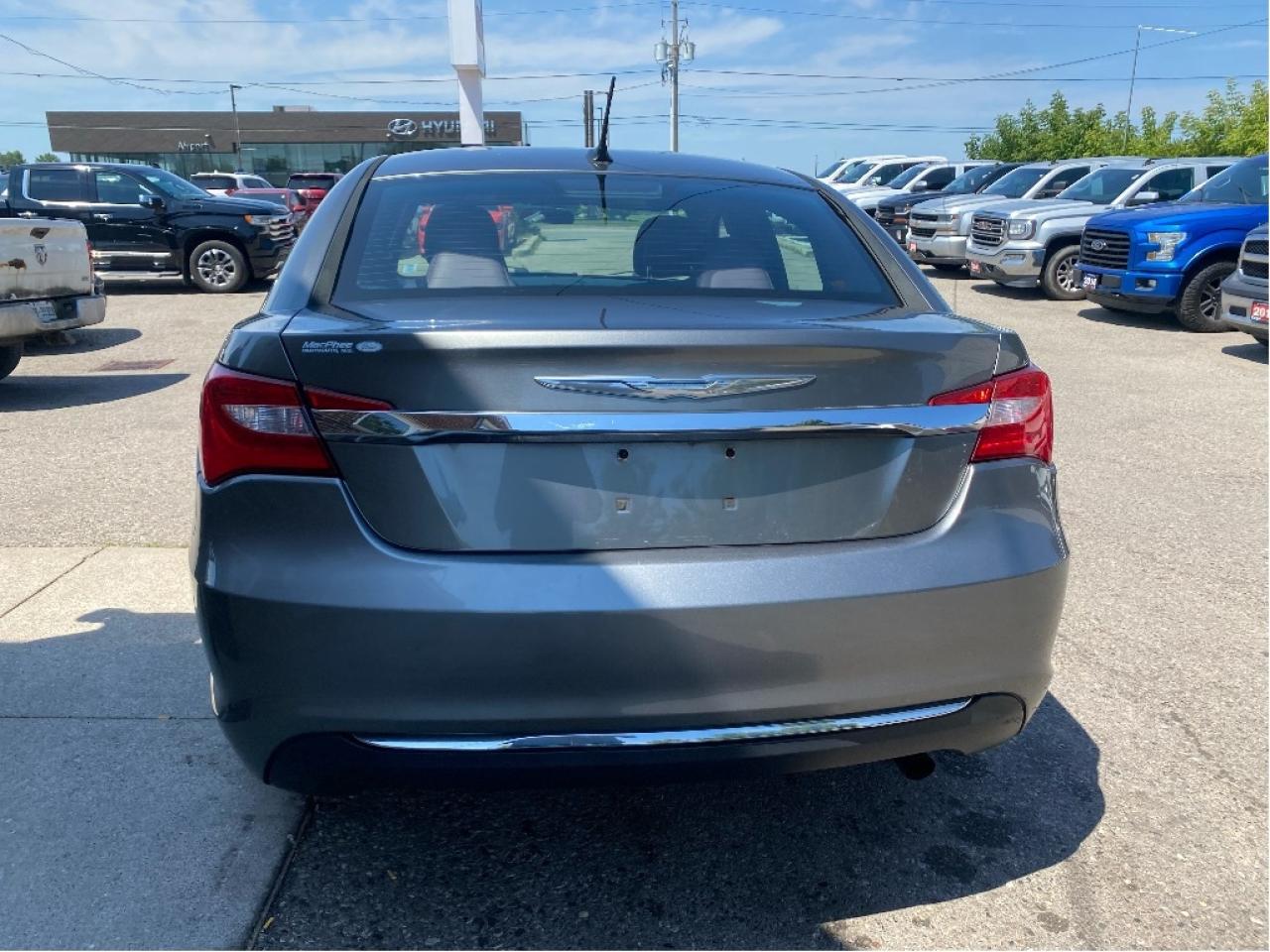 2013 Chrysler 200 Touring, No Accidents, Very Well Maintaied Photo