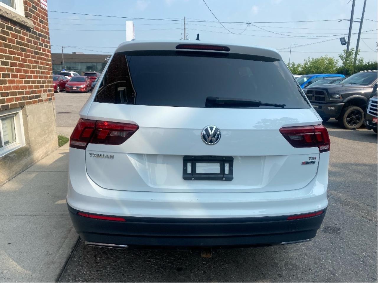 2018 Volkswagen Tiguan COMFORTLINE Photo4