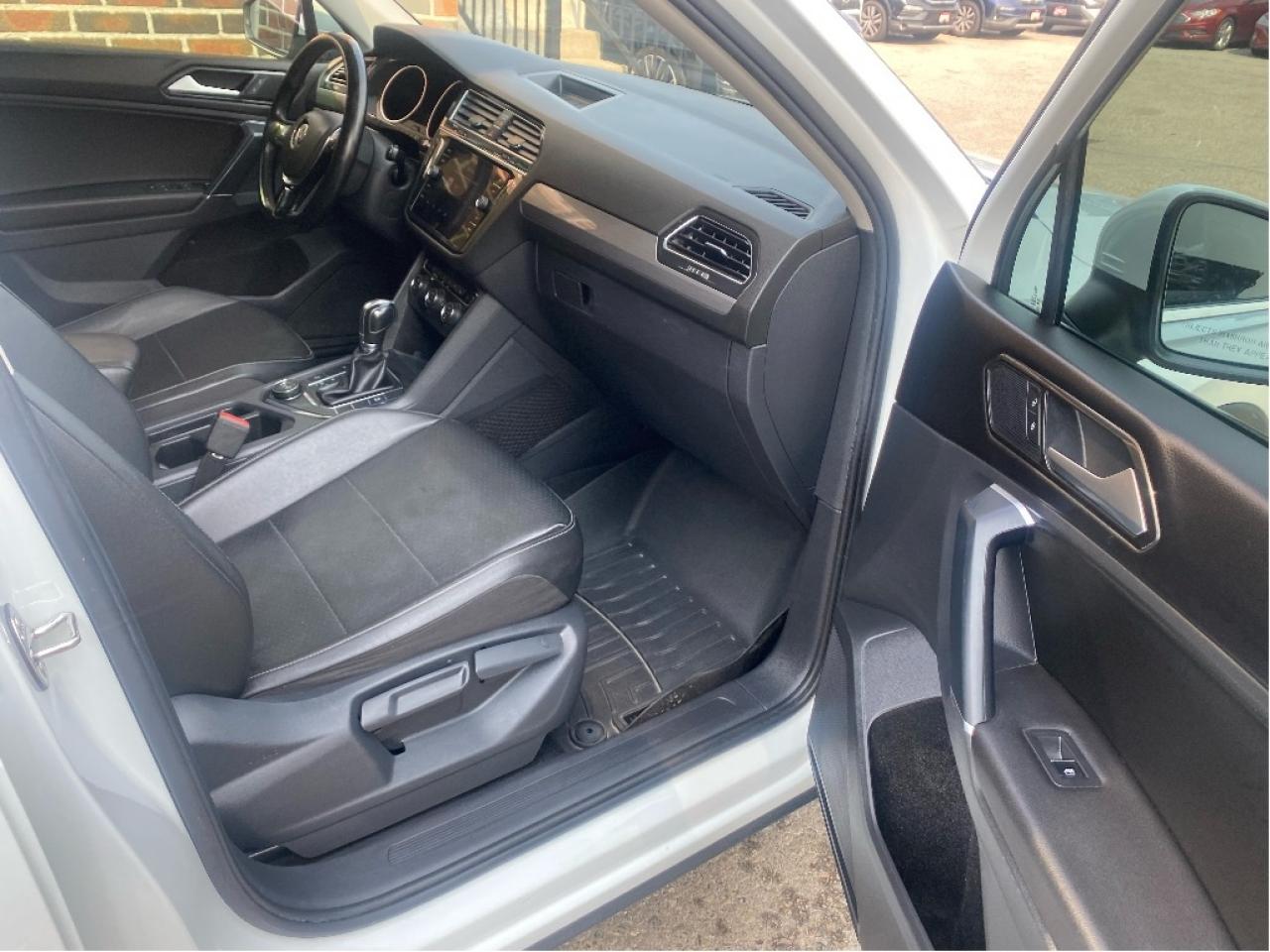 2018 Volkswagen Tiguan COMFORTLINE Photo