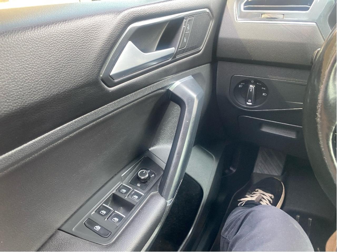 2018 Volkswagen Tiguan COMFORTLINE Photo