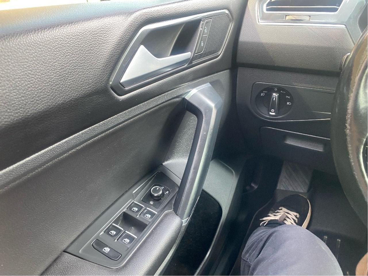 2018 Volkswagen Tiguan COMFORTLINE Photo