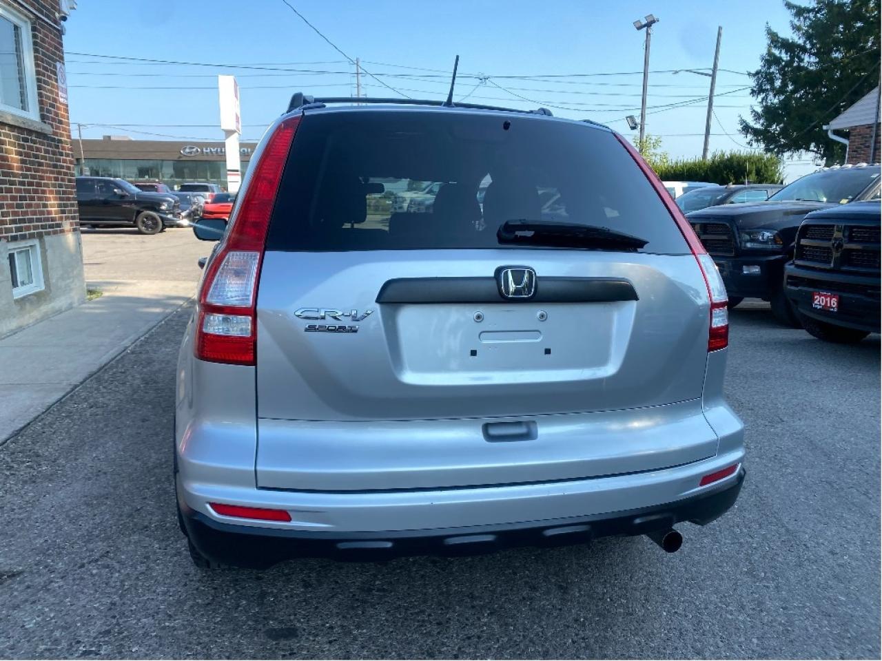 2011 Honda CR-V No Accidents Photo4