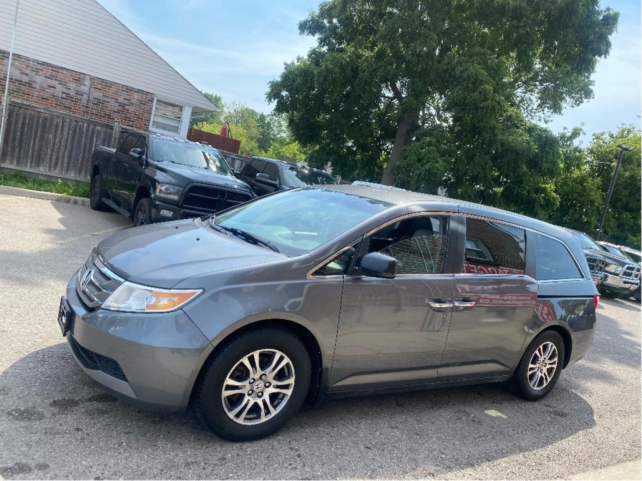 2011 Honda Odyssey EX Photo